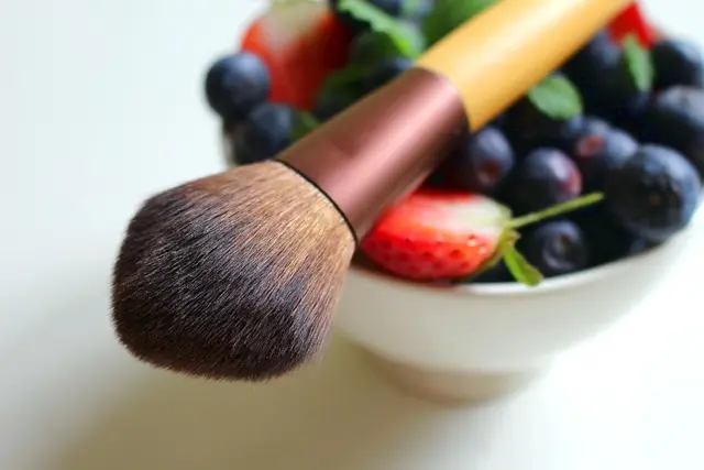5 recettes de soins capillaires naturels à essayer